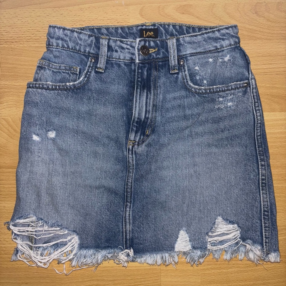 Lee Blue Distressed Denim/Jean Pencil Skirt | 25”